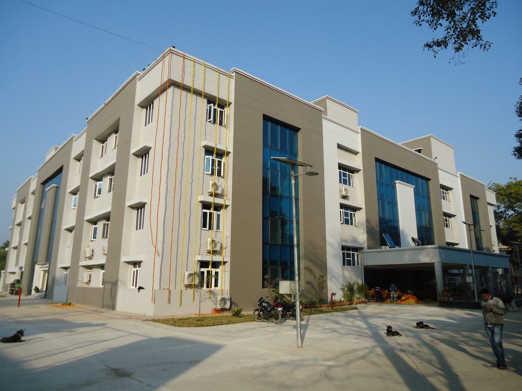 Indian Institute of Handloom Technology(IIHT), Varanasi cover image
